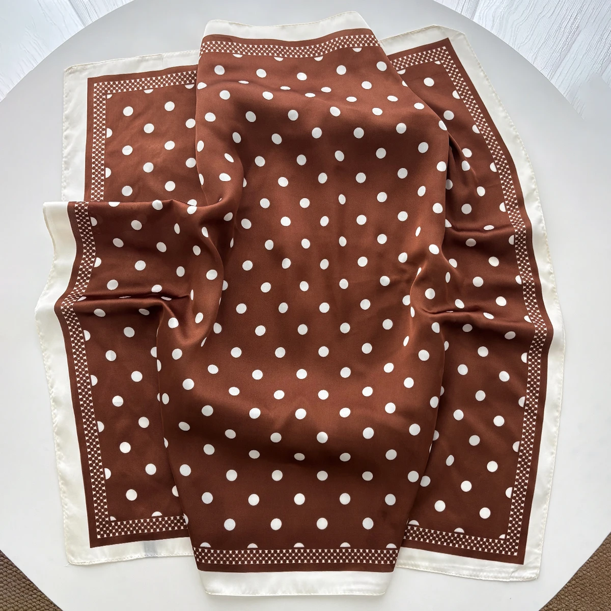Kadınlar için Şık, Yumuşak Sat - Face Scarf Mask incelemesi ve fiyatı