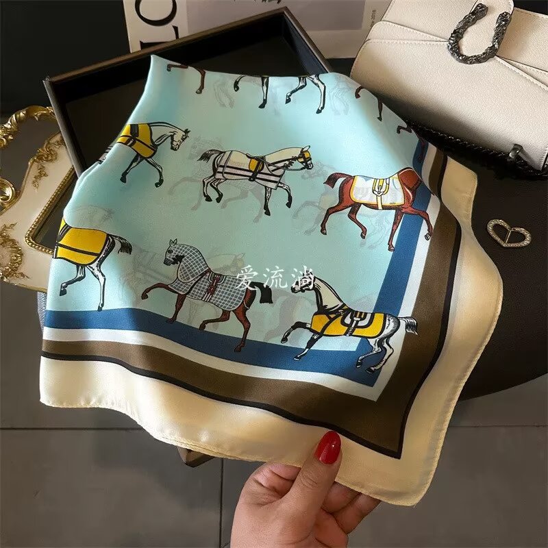 Kadınlar için 70 cm Kare Eşarp - Scarf Silk Square incelemesi ve fiyatı