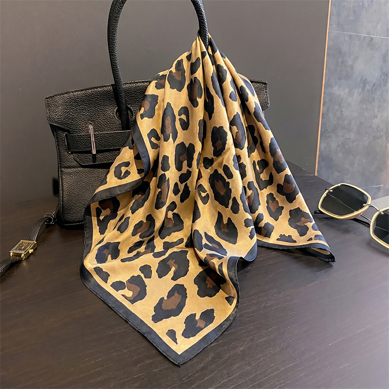 % 100% ipek kare eşarp leopar  - Face Scarf Mask incelemesi ve fiyatı
